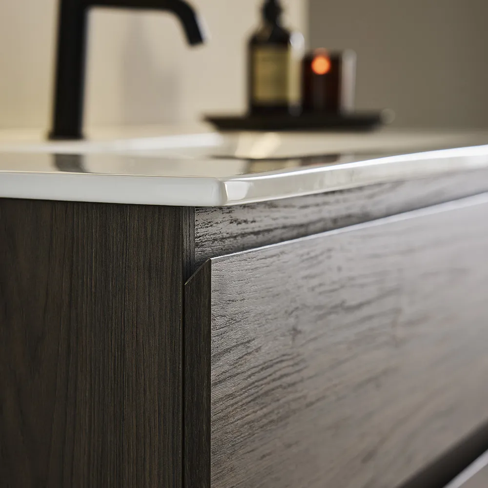 TYYLIÄ INTEGROIDUILLA VETIMILLÄ