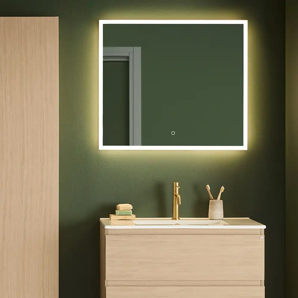 Store peili LED-valaistuksella