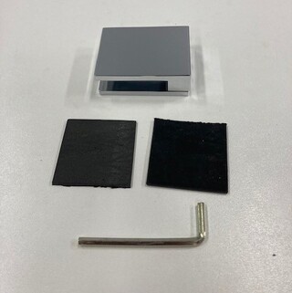 Lattiakiinnike Suihkuseinälle Kromi (1 Kpl)